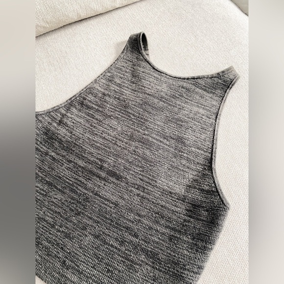 Hollister Grey Knit Criss Cross Cropped Tank Top - Size L - High Neck - Picture 8 of 10